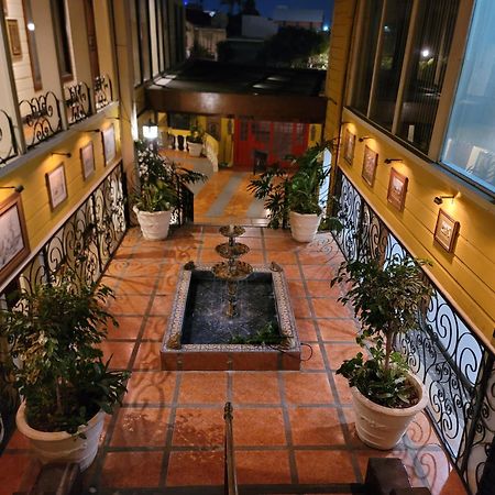 Whiskey Barrel Hotel San Jose  Exterior photo