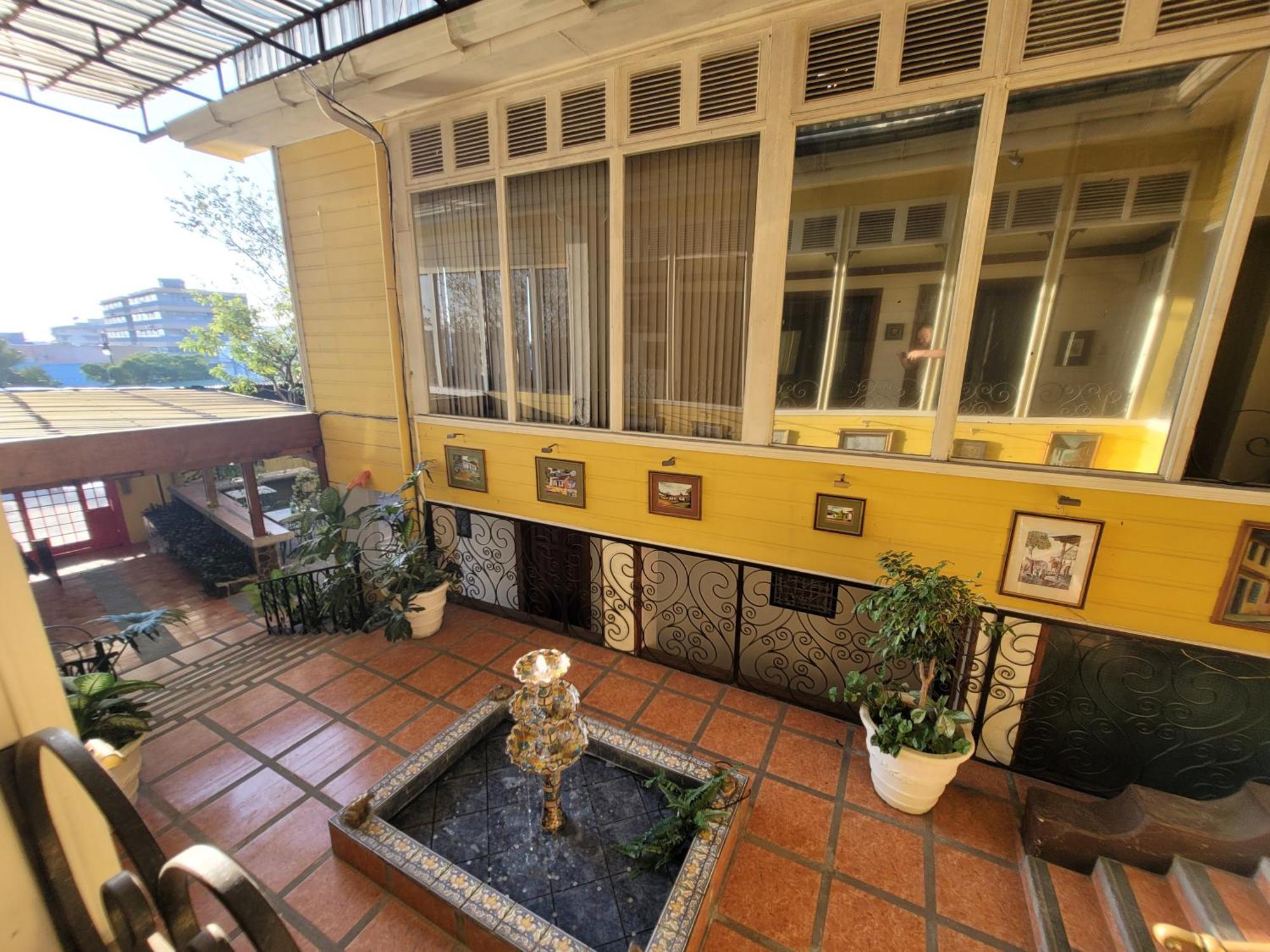 Whiskey Barrel Hotel San Jose  Exterior photo